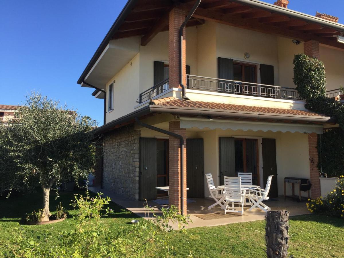 Ausblick Lazise Gardasee - Ferienhaus Mit Seeblick, Infinity Pool, Garten Und Garage Apartment Exterior photo